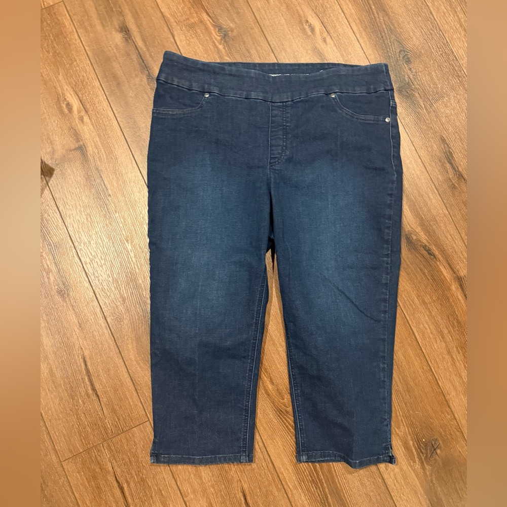 Chicos Perfect Stretch Jegging Capris Size 3~ XL/16